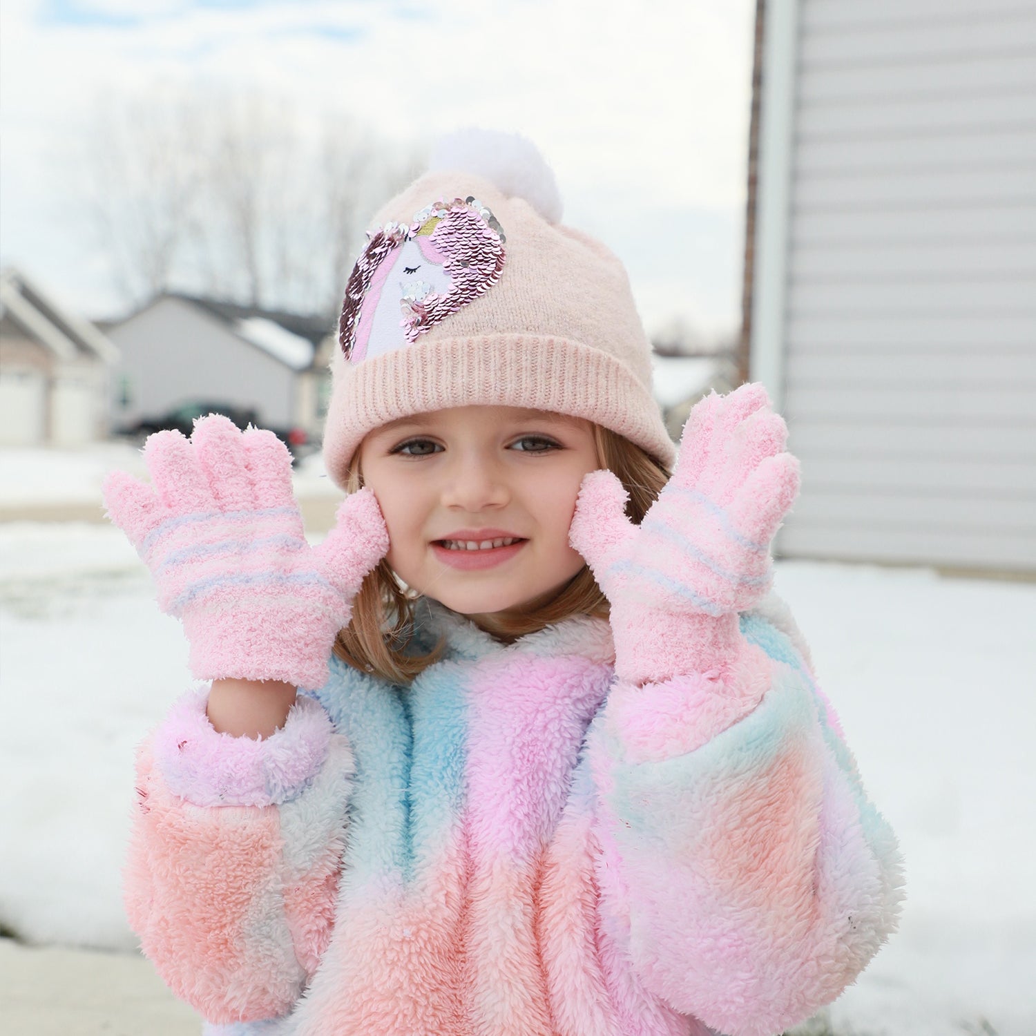 EvridWear Kids Fluffy Winter Gloves in Pastel Colors - Warm & Stretchy