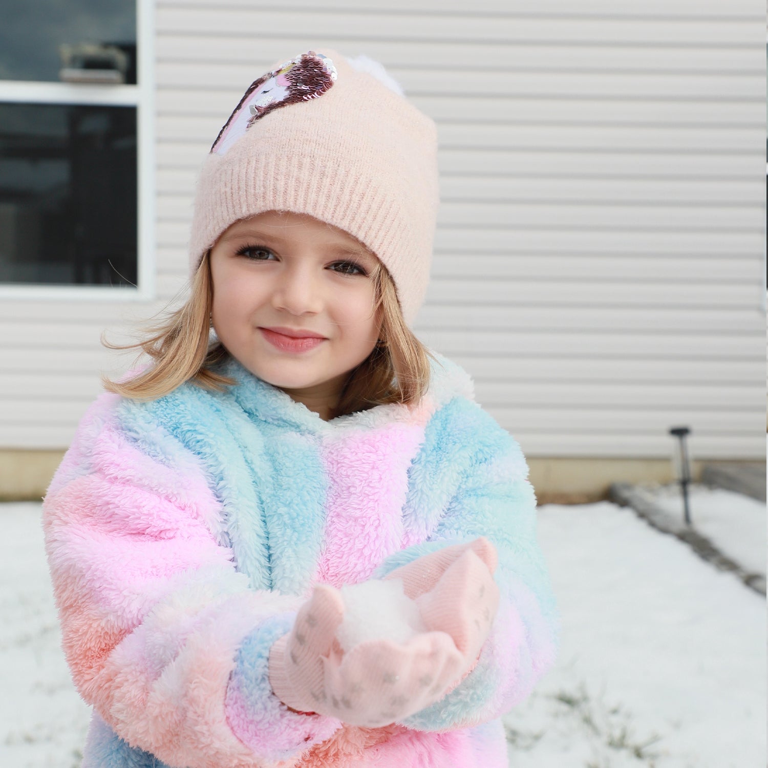 EvridWear Kids Fluffy Winter Gloves in Pastel Colors - Warm & Stretchy
