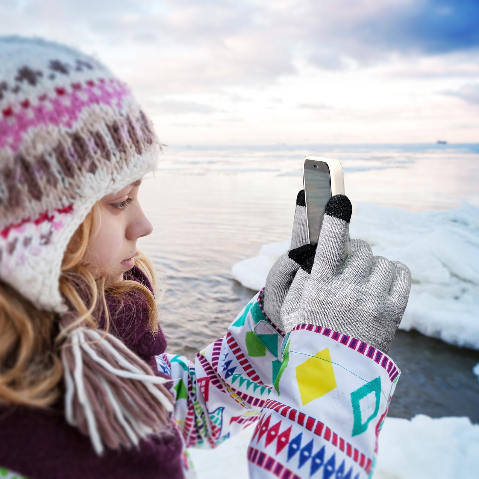 Evridwear Boys Girls Touchscreen Thermal Knit Magic Gloves, Smart Texting Tech Gloves for Skiing in Winter (3 Pairs)-EvridWearUS
