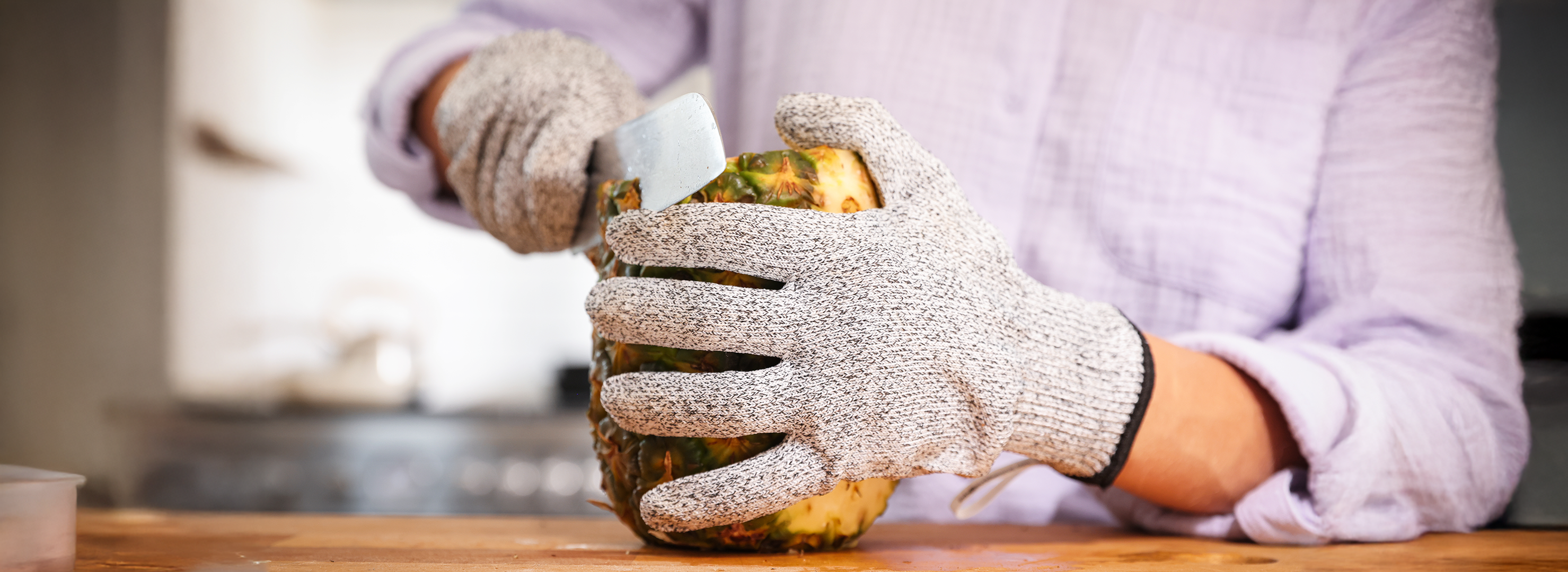 Why Cut-Resistant Gloves Are Essential for Everyday Tasks