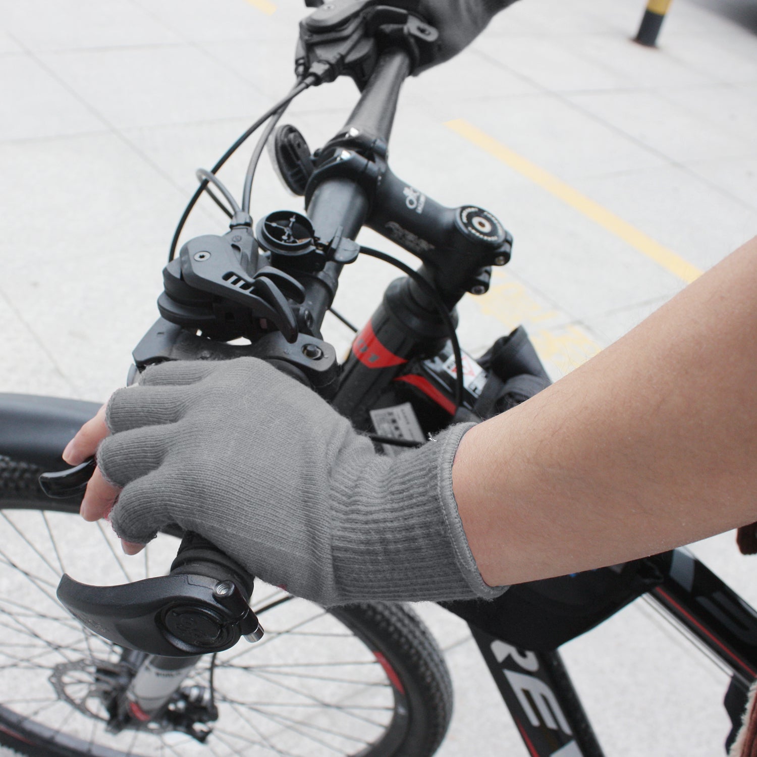 Lifestyle photo of EvridWear&