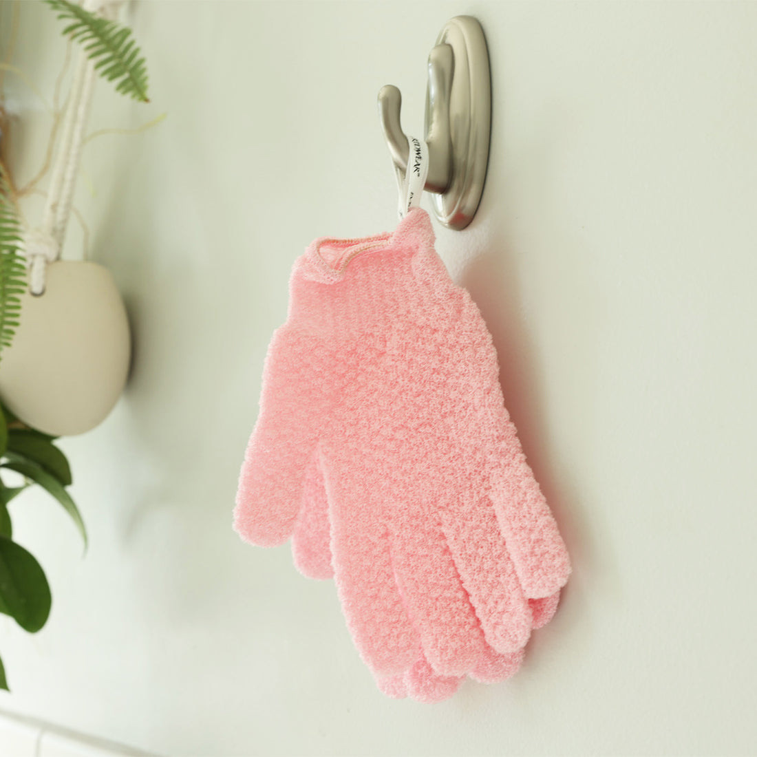 Light Pink Exfoliating Bath Gloves