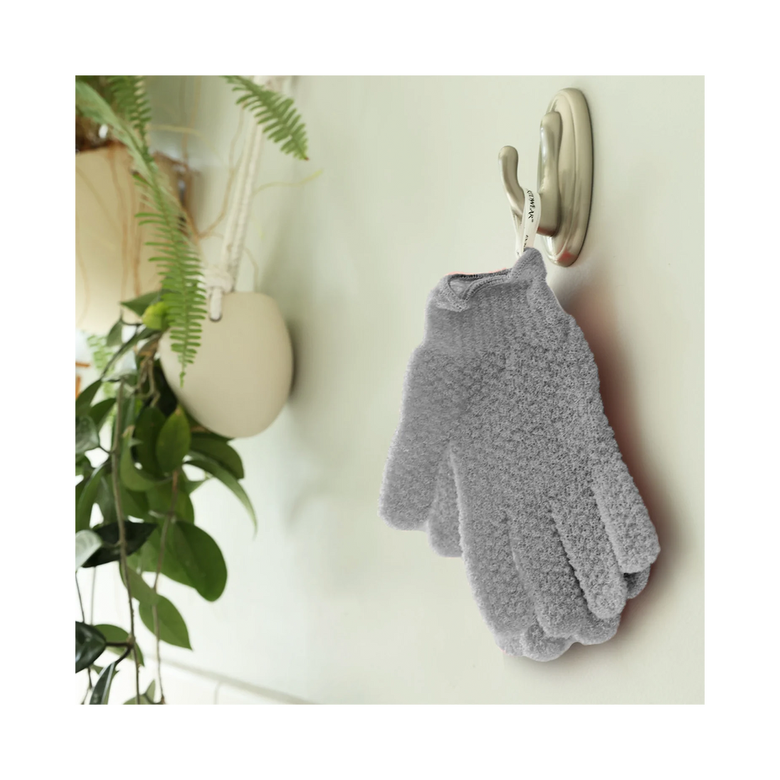 Recycled Exfoliating Gloves with Bamboo Charcoal